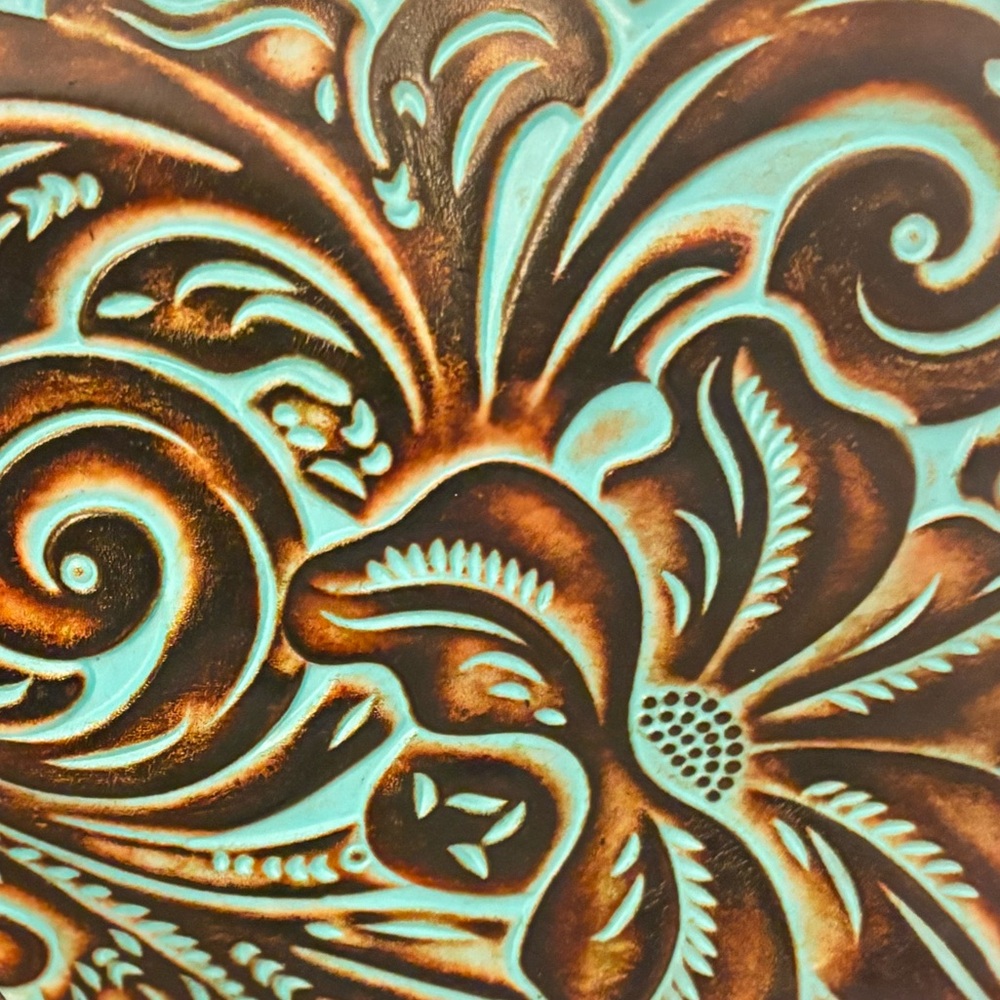 PATRICIA NASH SAVENA TURQUOISE TOOLED LEATHER FRAMED KISS-LOCK WRISTLET - Picture 14 of 15